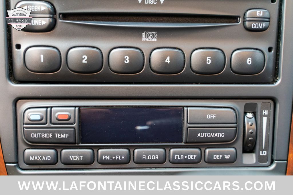1997 Lincoln Mark VIII 73