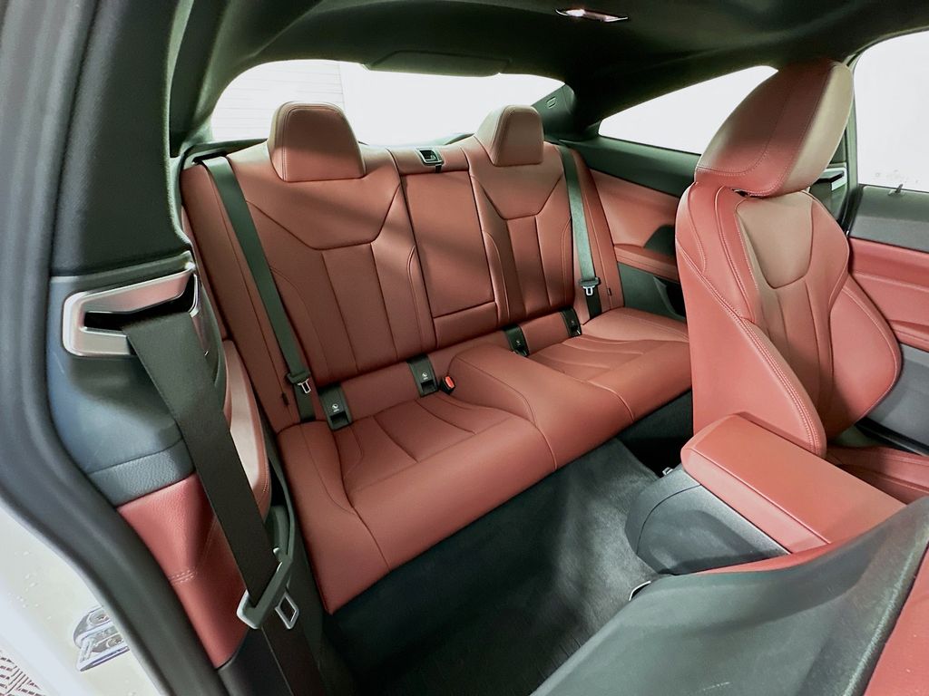 Thumbnail: 2025 BMW 4 Series - 28