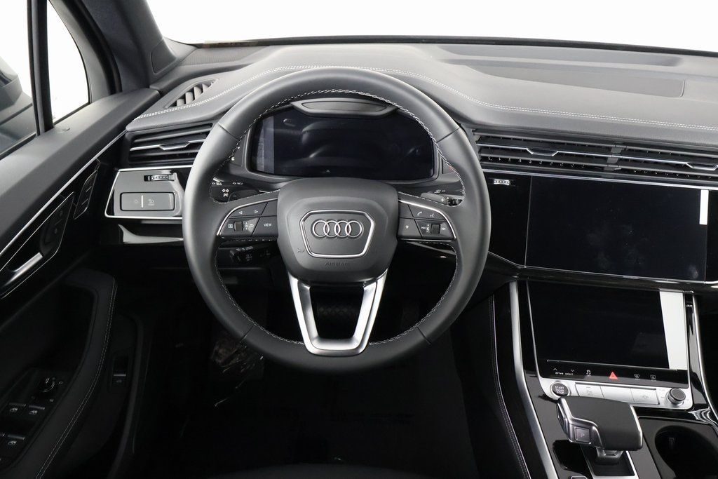 Thumbnail: 2026 Audi Q7 - 3
