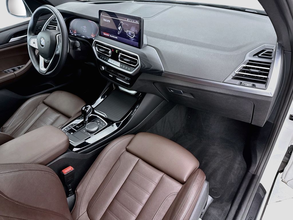 Thumbnail: 2024 BMW X3 - 16