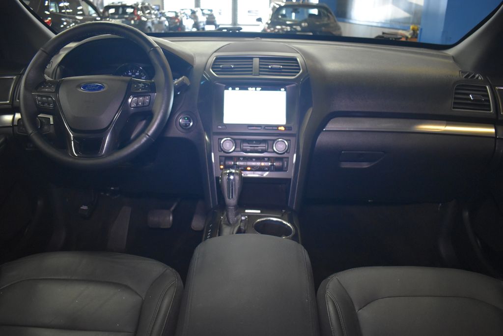 Thumbnail: 2018 Ford Explorer - 18