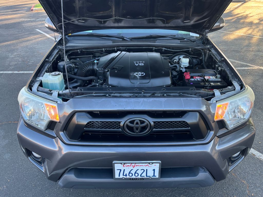 Thumbnail: 2014 Toyota Tacoma - 25