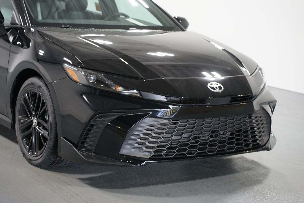 Thumbnail: 2025 Toyota Camry - 4