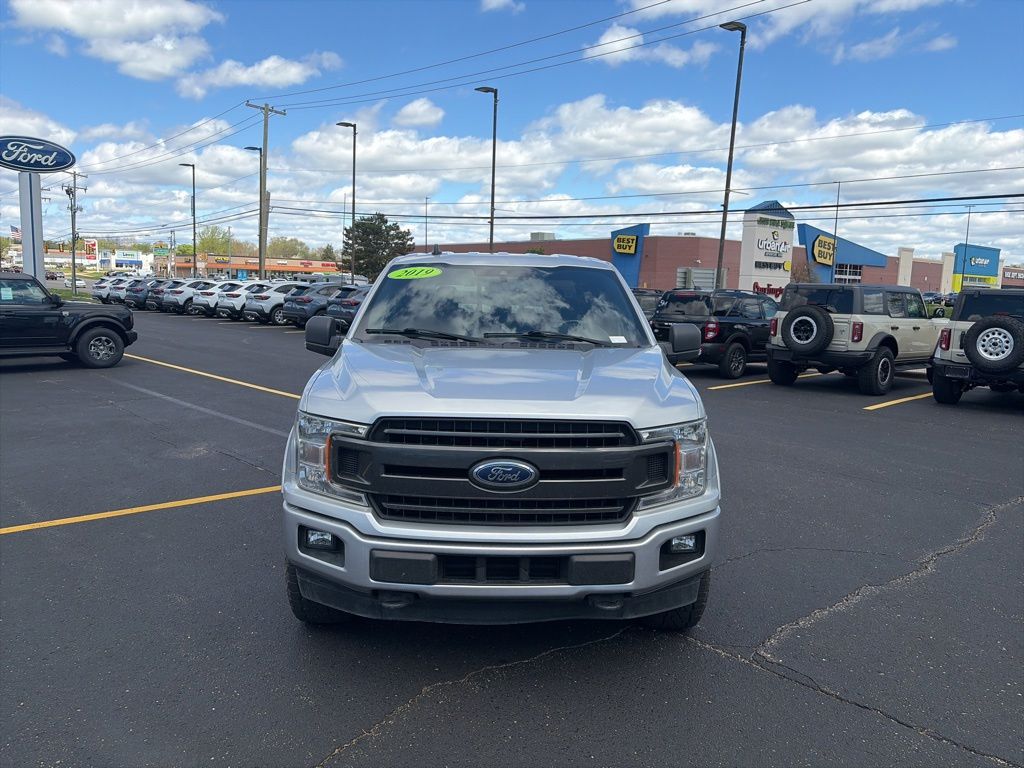 View vehicle photo 2