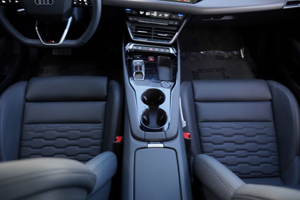 2025 Audi e-tron GT Premium Plus 23