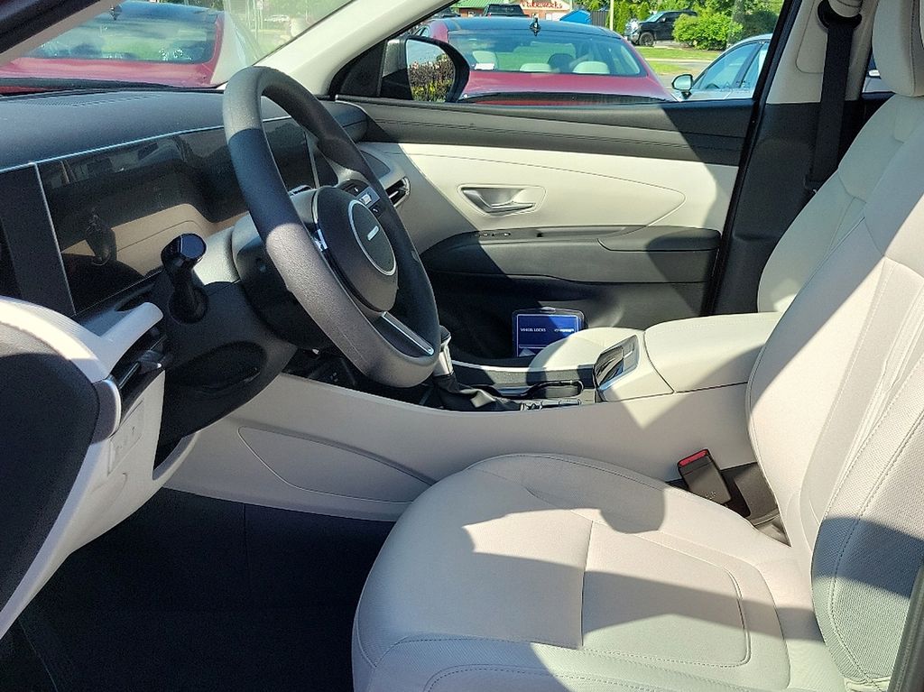 2025 Hyundai Tucson SEL 8
