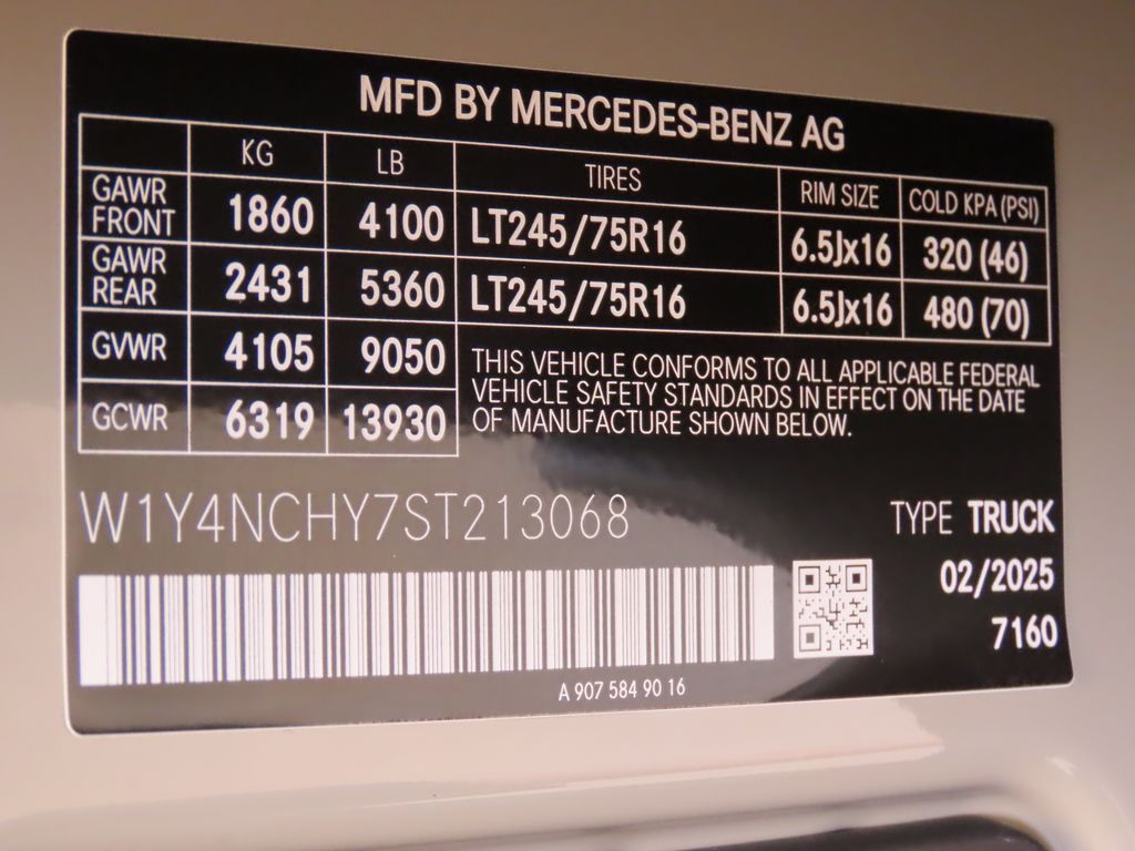 2025 Mercedes-Benz Sprinter 2500 31