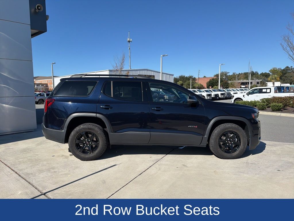 2022 GMC Acadia AWD AT4