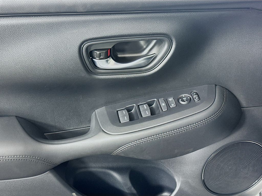 Thumbnail: 2026 Honda HR-V - 18