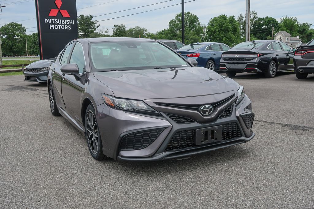 2023 Toyota Camry SE AWD