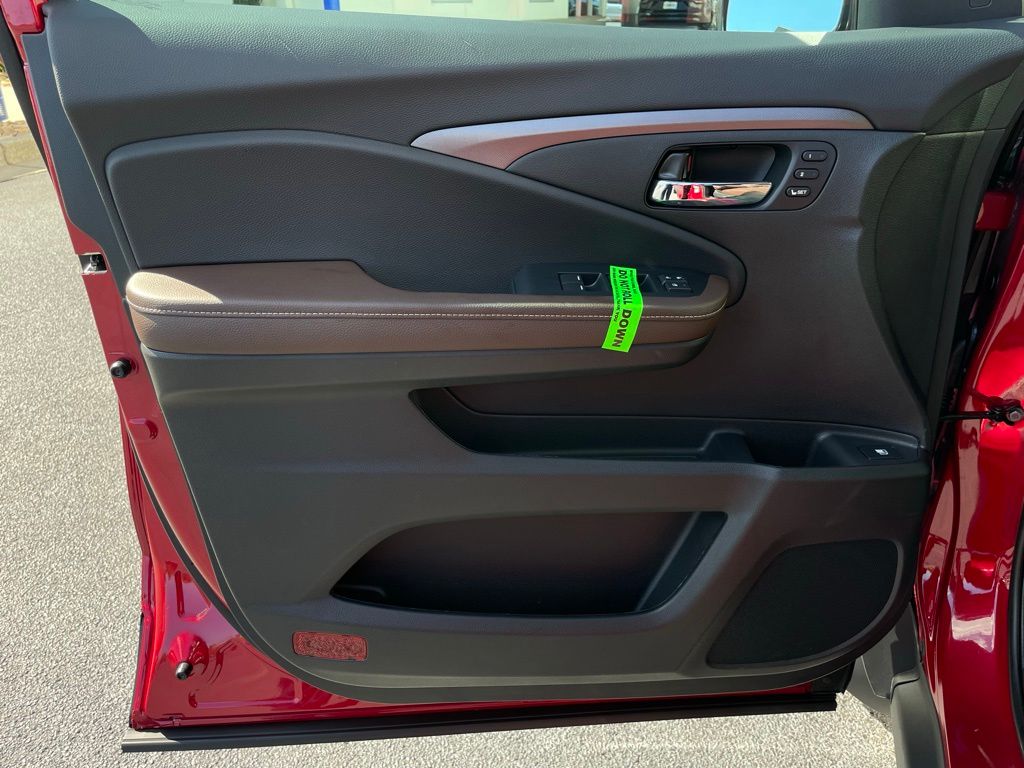 Thumbnail: 2025 Honda Ridgeline - 25