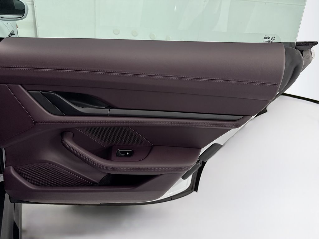 Thumbnail: 2023 Porsche Taycan - 27