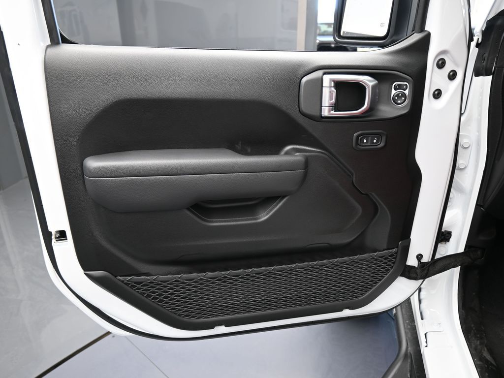 New 2026 Bright White Clearcoat Jeep Sport S image 13