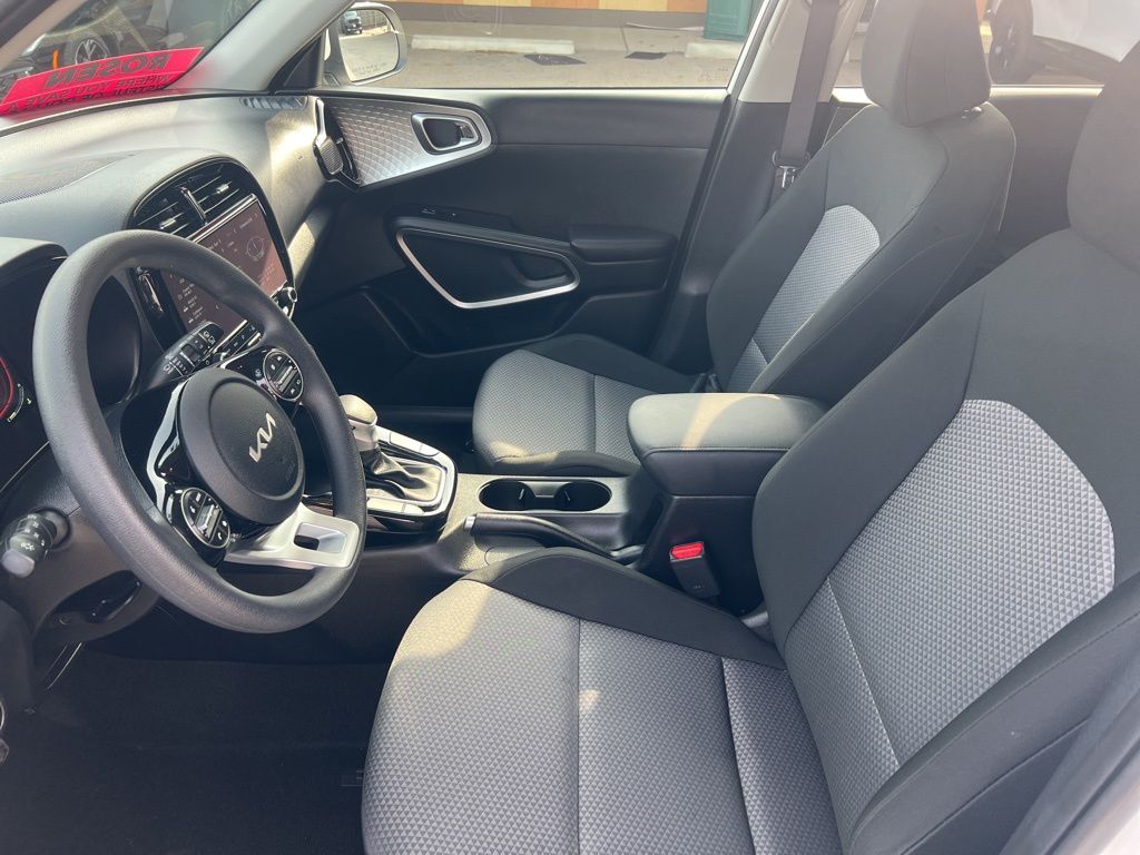 2023 Kia Soul S photo