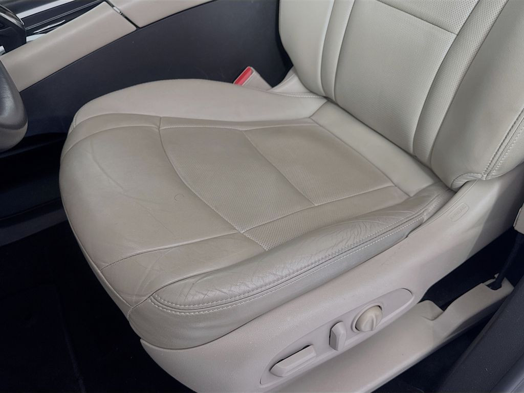 Used Car 2018 Buick Enclave  Essence For Sale Under $20,000 In Austin, Texas