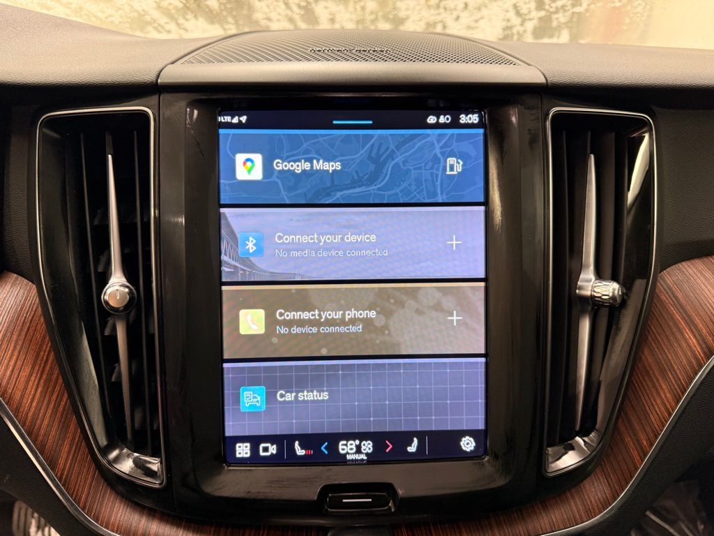 Thumbnail: 2023 Volvo XC60 - 16