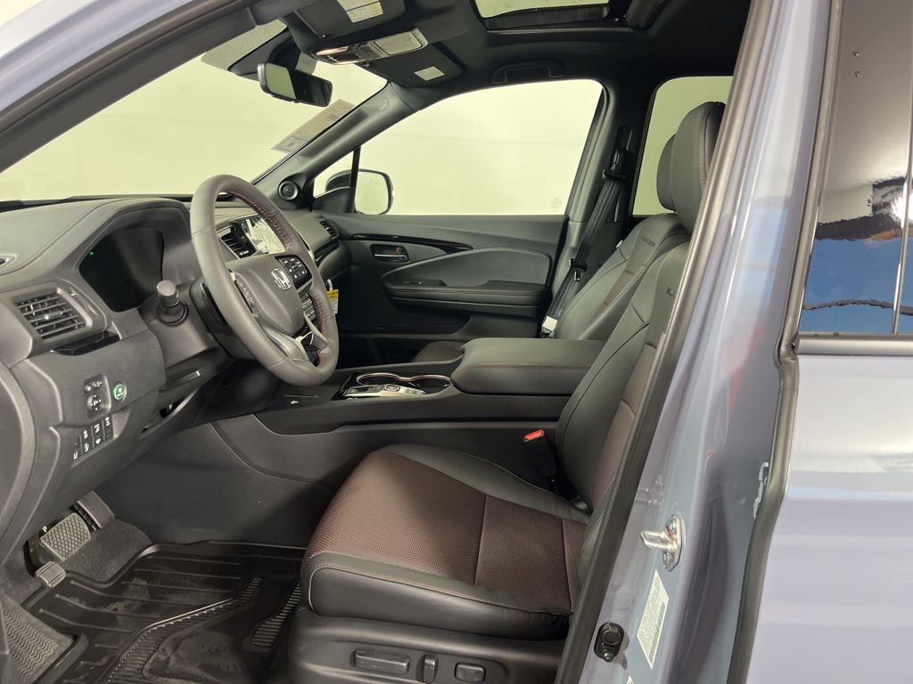 2025 Honda Ridgeline Black Edition 21