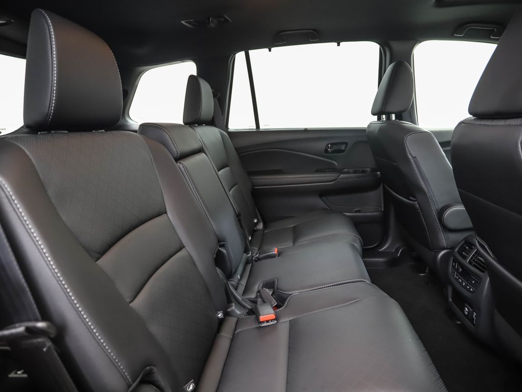 Thumbnail: 2022 Honda Passport - 25