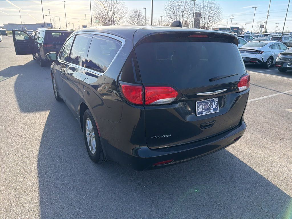 2023 Chrysler Voyager