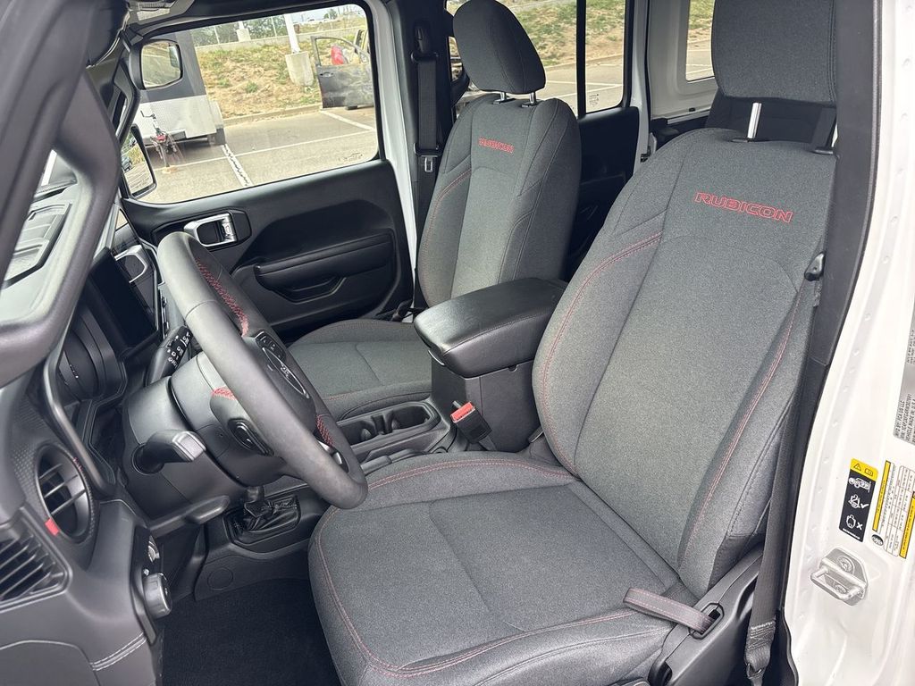 Used 2024 Jeep Wrangler SUV