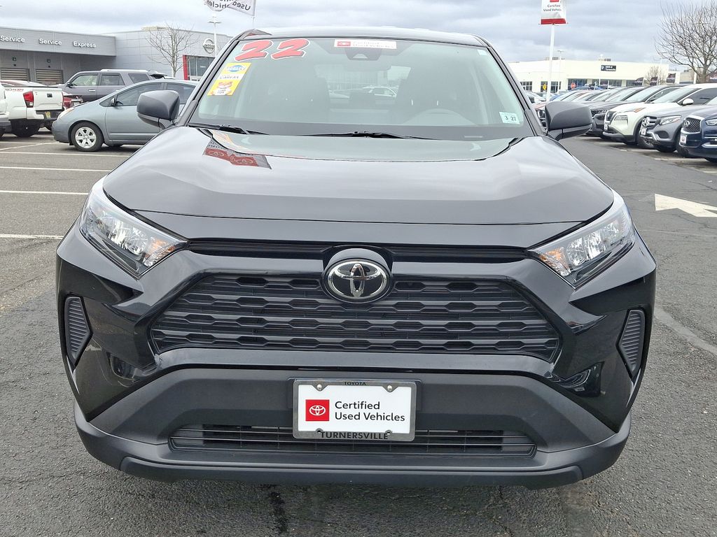 2022 Toyota RAV4 LE 2