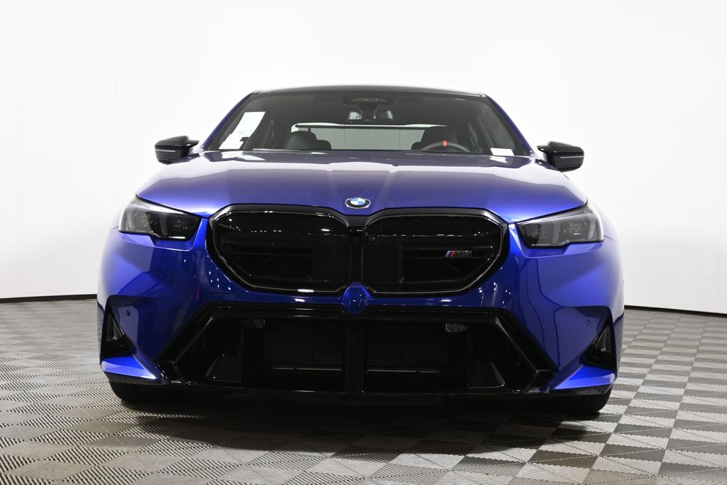 Thumbnail: 2026 BMW M5 - 10