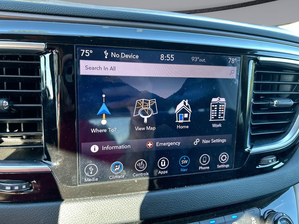 Thumbnail: 2019 Chrysler Pacifica - 18