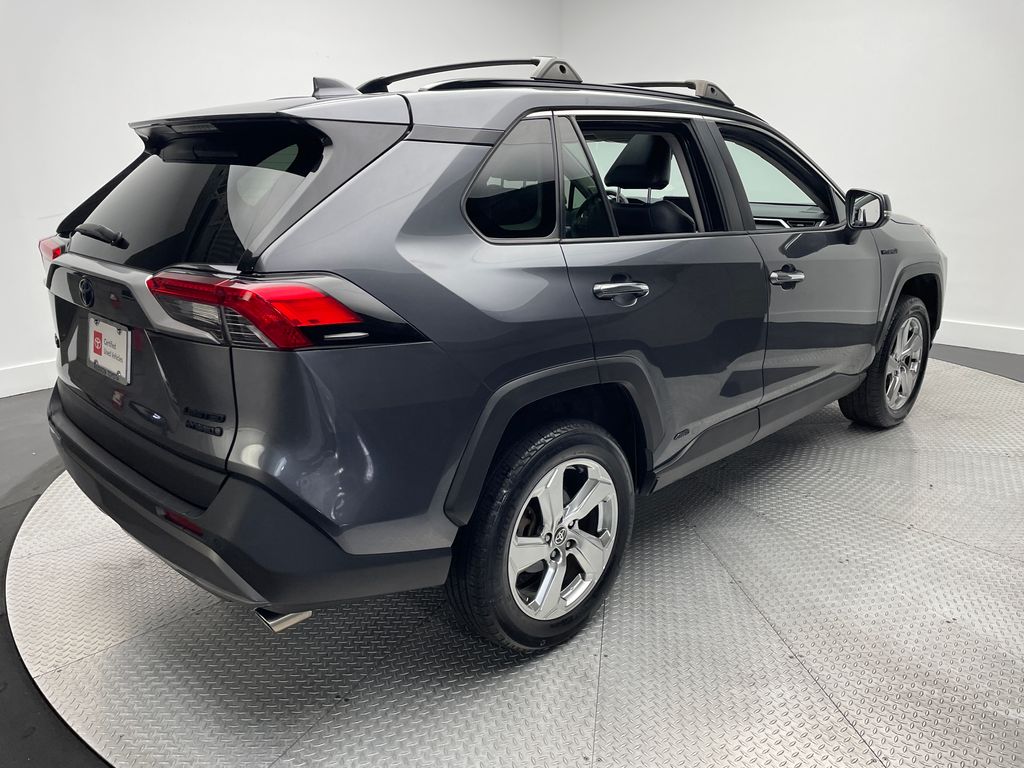 Thumbnail: 2021 Toyota RAV4 - 5