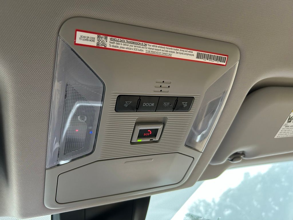 Thumbnail: 2025 Toyota RAV4 - 27