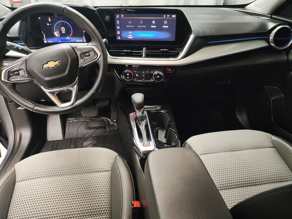 Used 2025 Gray Chevrolet LT image 31