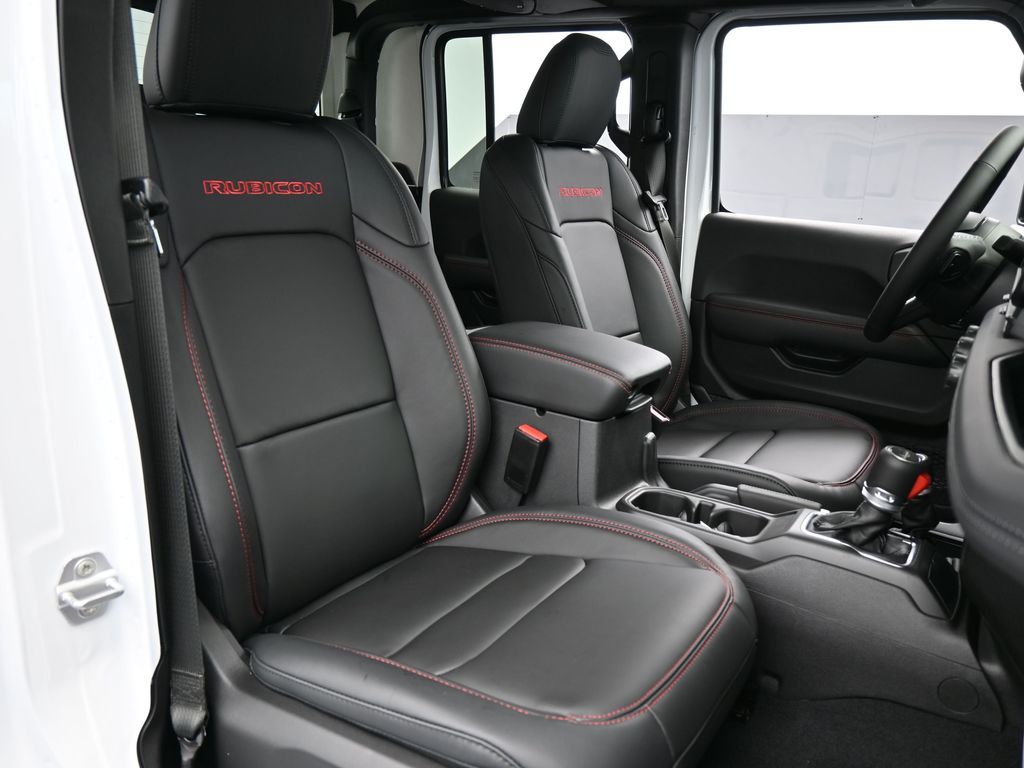 New 2026 Bright White Clearcoat Jeep Rubicon image 39