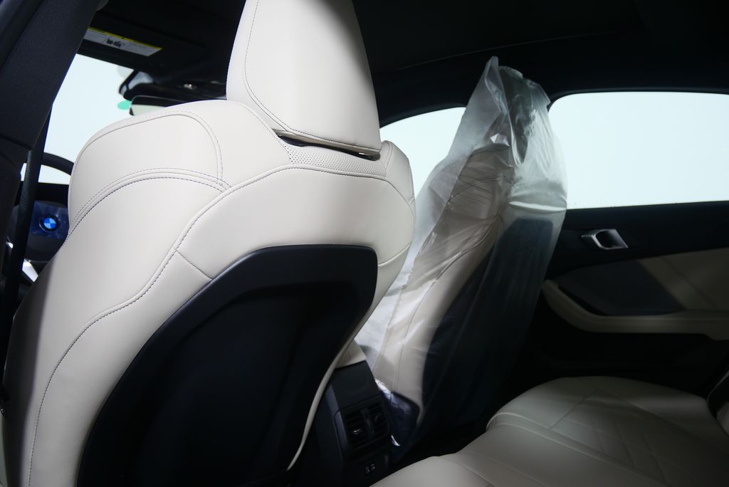 Thumbnail: 2026 BMW 2 Series - 17