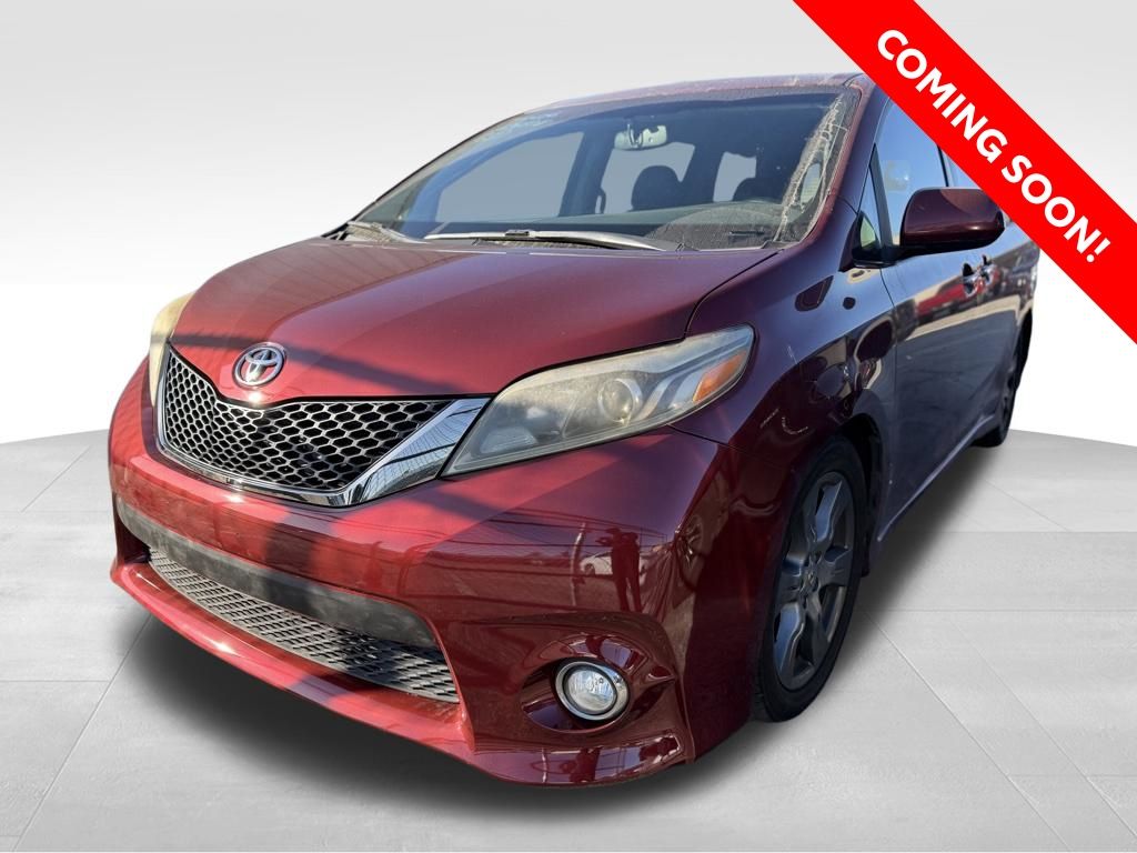 Salsa Red Pearl 2017 Toyota Sienna SE Premium 8-Passenger FWD Minivan Front-Wheel Drive 8-Speed Automatic