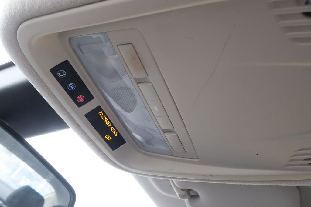 Thumbnail: 2017 Chevrolet Cruze - 28