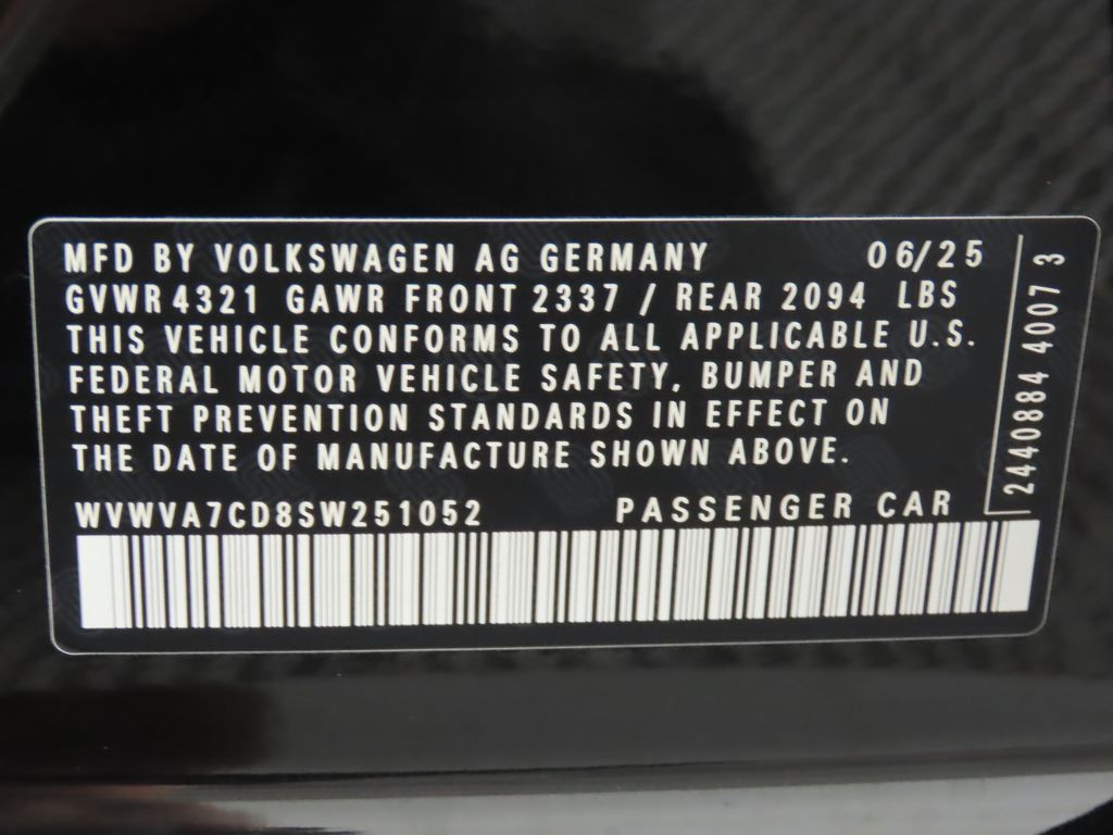 Thumbnail: 2025 Volkswagen Golf - 32