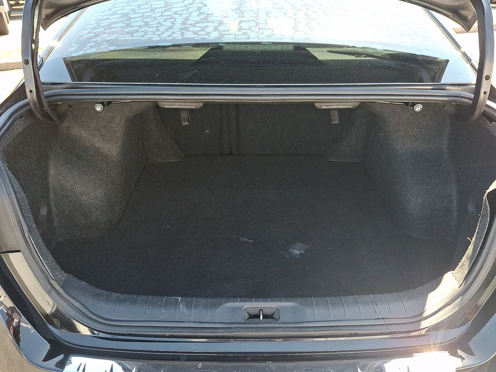 2023 Nissan Altima 2.5 SR Black at South Hills Kia