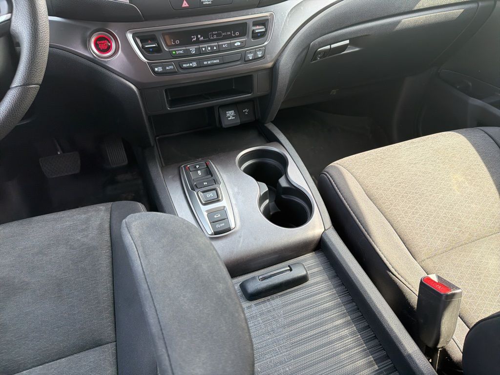 Thumbnail: 2020 Honda Passport - 15