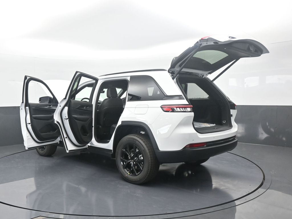 Used 2025 Bright White Clearcoat Jeep Altitude X image 69