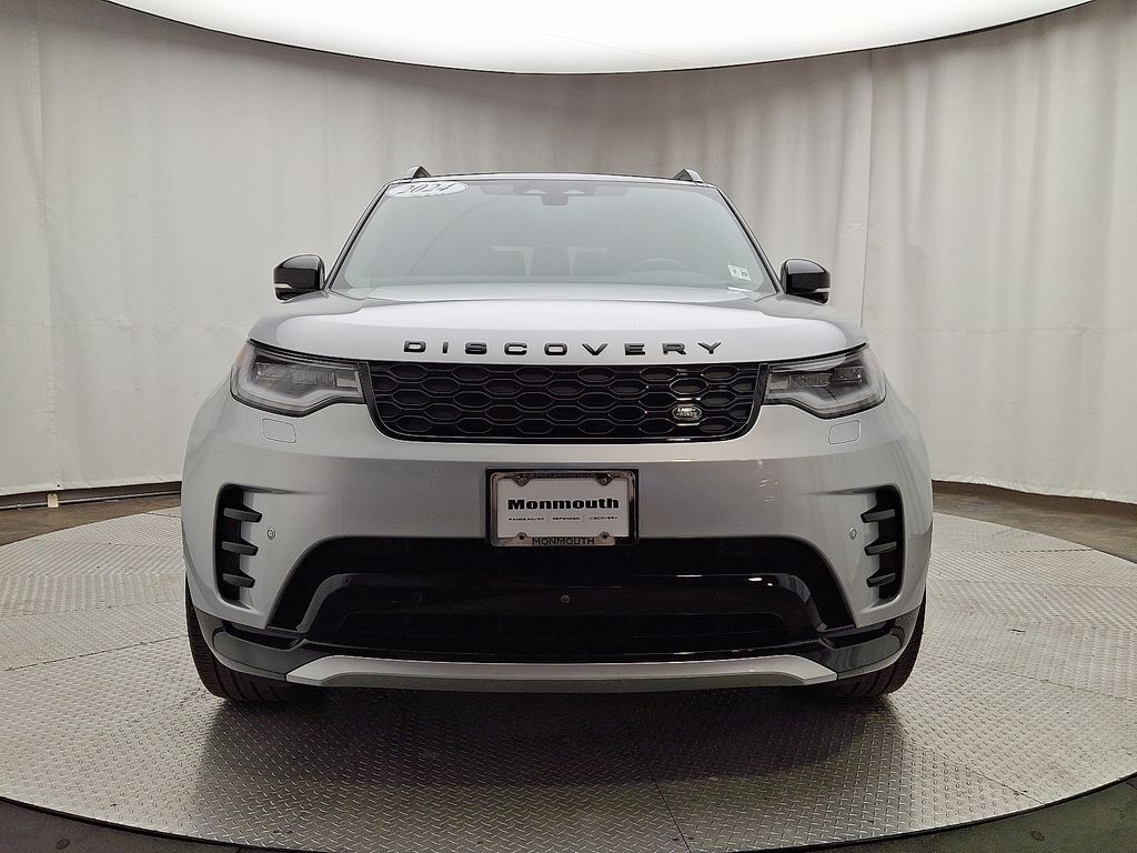 Thumbnail: 2024 Land Rover Discovery - 2