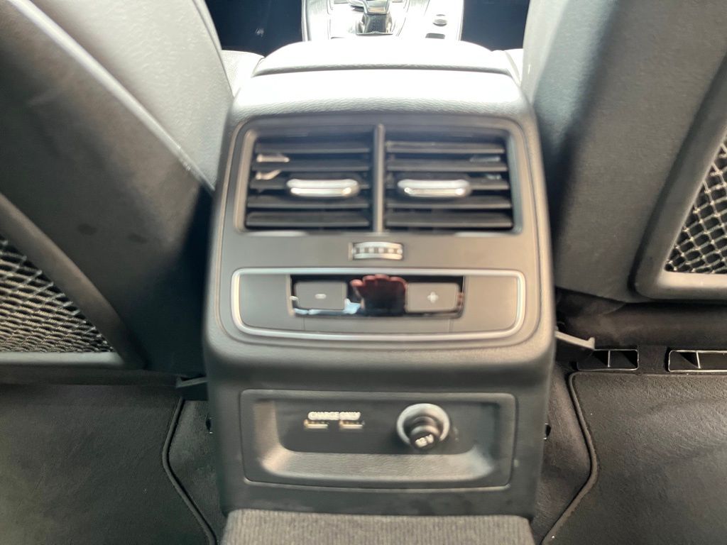Thumbnail: 2019 Audi A4 - 20