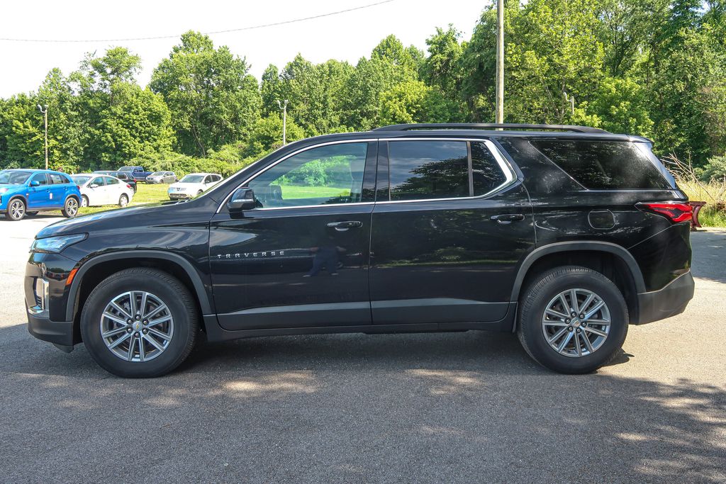 2022 Chevrolet Traverse AWD LT Leather