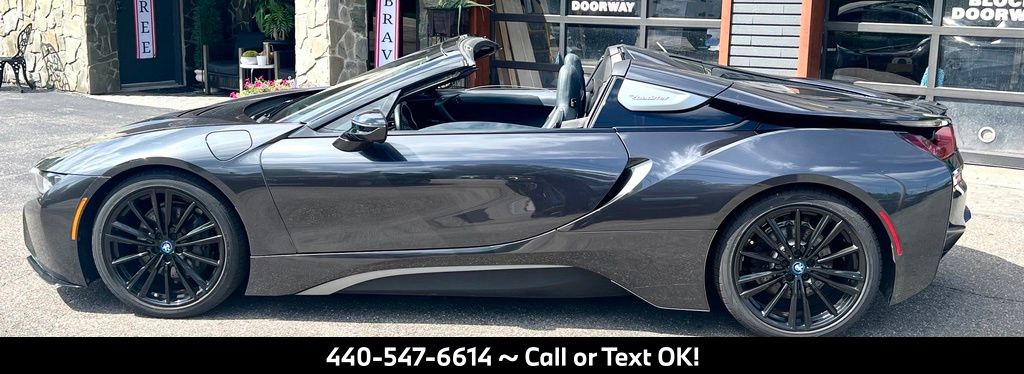 2019 BMW i8 Base - Image 2