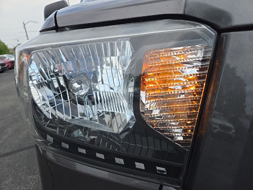 Thumbnail: 2014 Toyota Tundra - 12