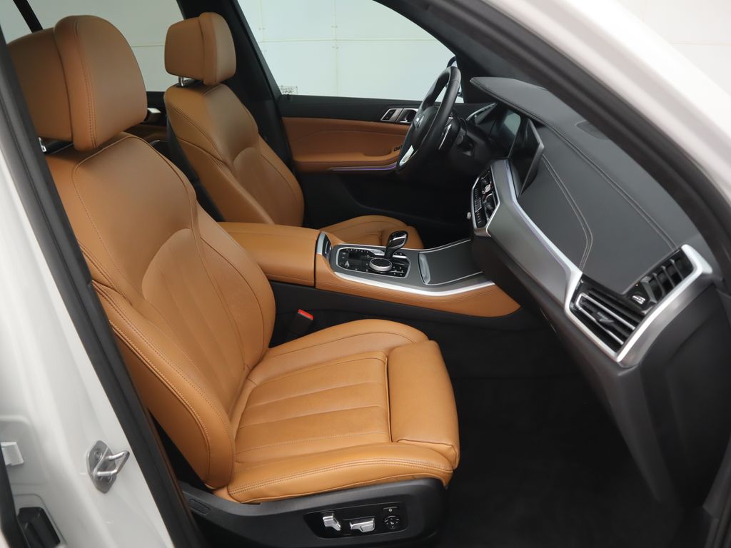 Thumbnail: 2022 BMW X5 - 20