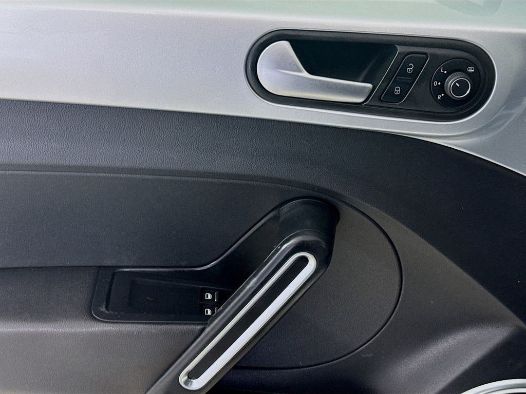 Used Car 2015 Volkswagen Beetle  1.8t For Sale Under $15,000 In Austin, Texas