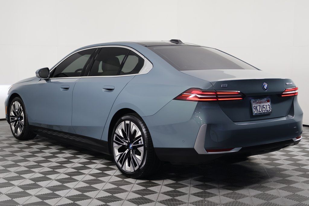 Thumbnail: 2024 BMW i5 - 6