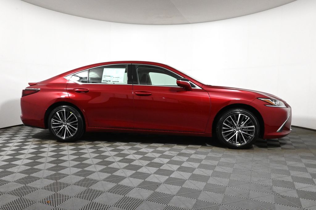 Thumbnail: 2025 Lexus ES - 8