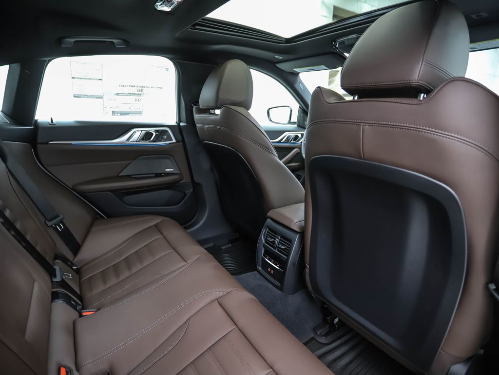 Thumbnail: 2026 BMW i4 - 26