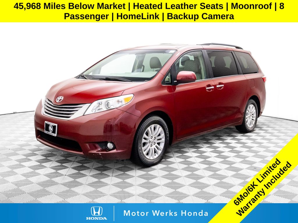 2015 Toyota Sienna XLE 7-Passenger Auto Access Seat