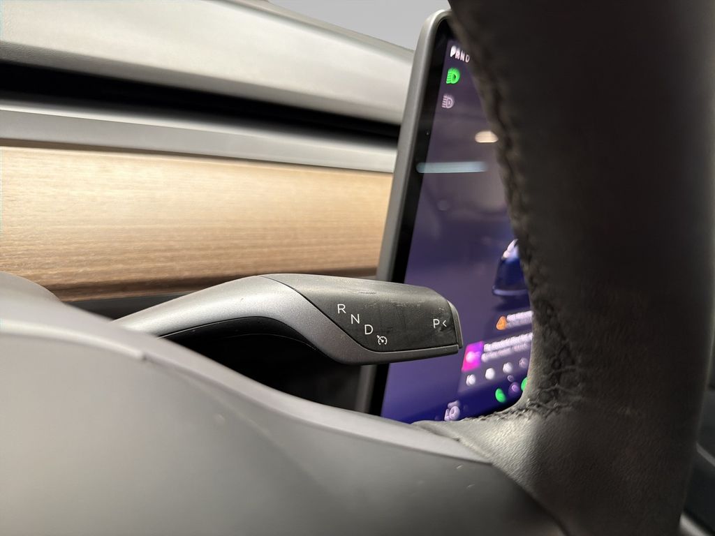 Used 2023 White Tesla Base image 15